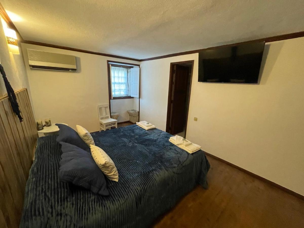 Villa Casa Da Cerca à Sortelha Extérieur photo