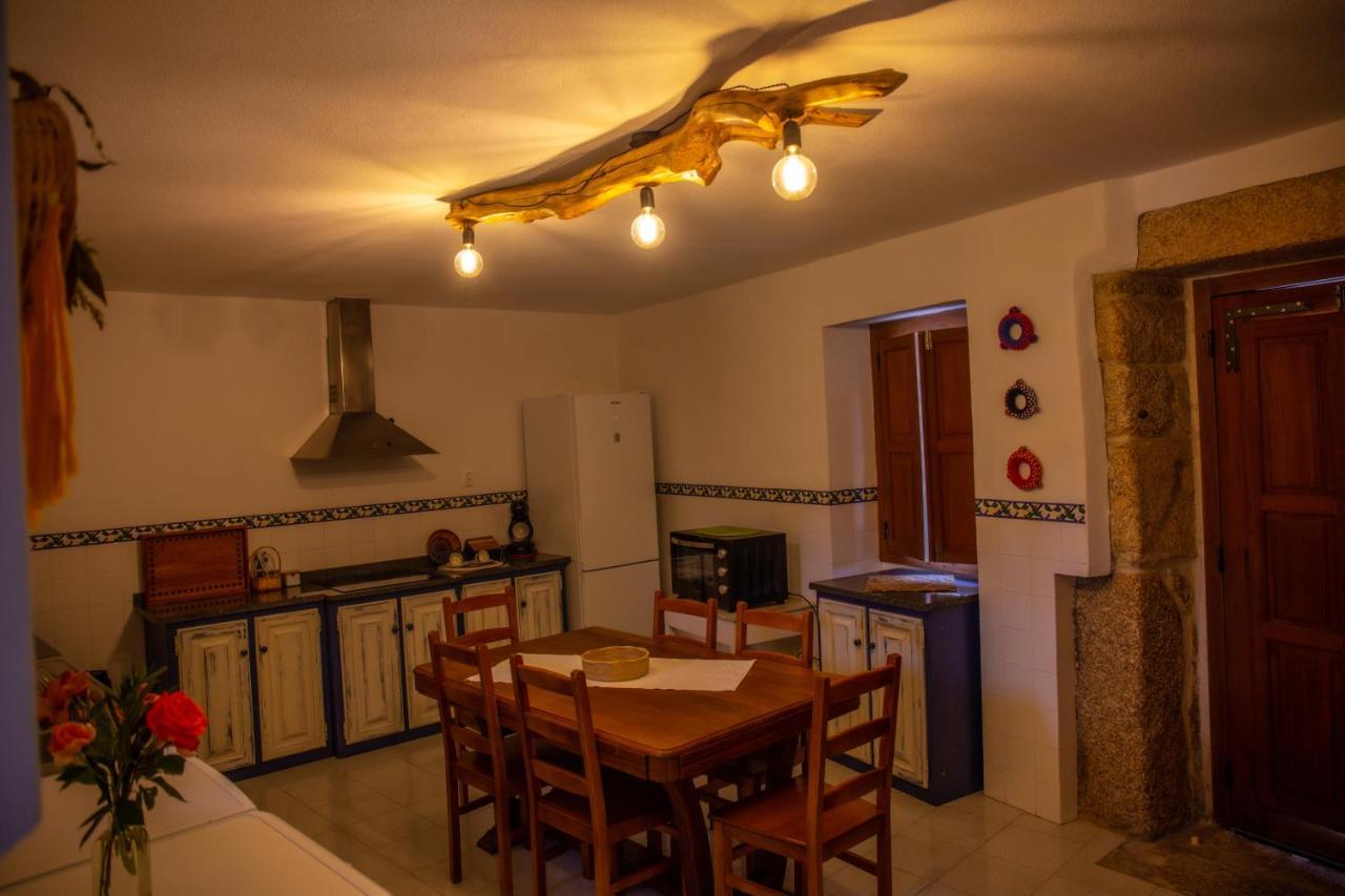 Villa Casa Da Cerca à Sortelha Extérieur photo