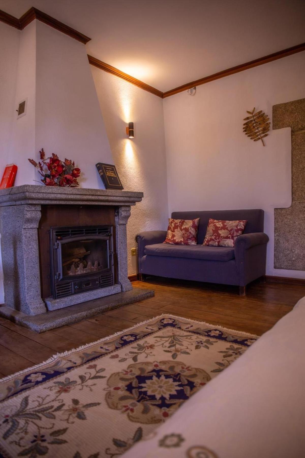 Villa Casa Da Cerca à Sortelha Extérieur photo